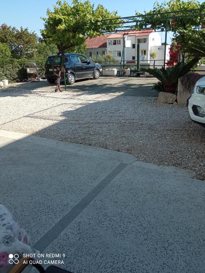 Apartments Kule Брела Екстериор снимка