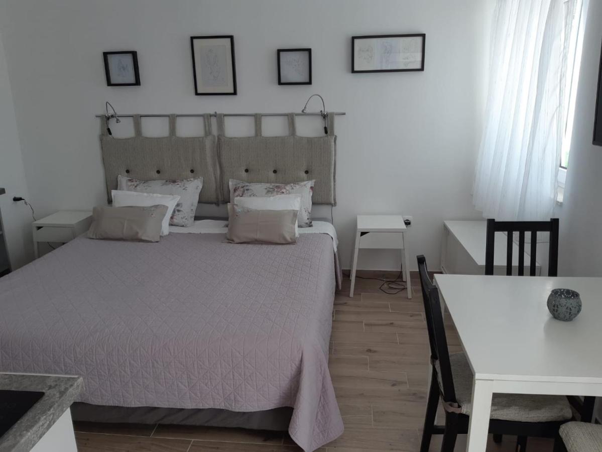 Apartments Kule Брела Екстериор снимка