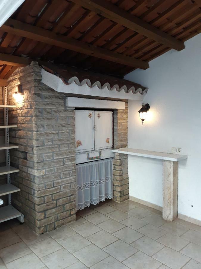 Apartments Kule Брела Екстериор снимка