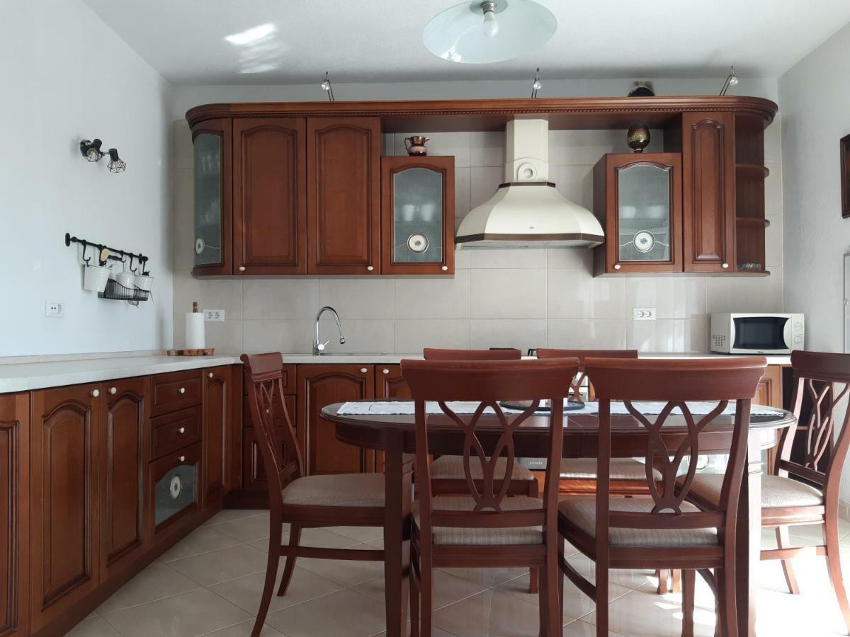 Apartments Kule Брела Екстериор снимка