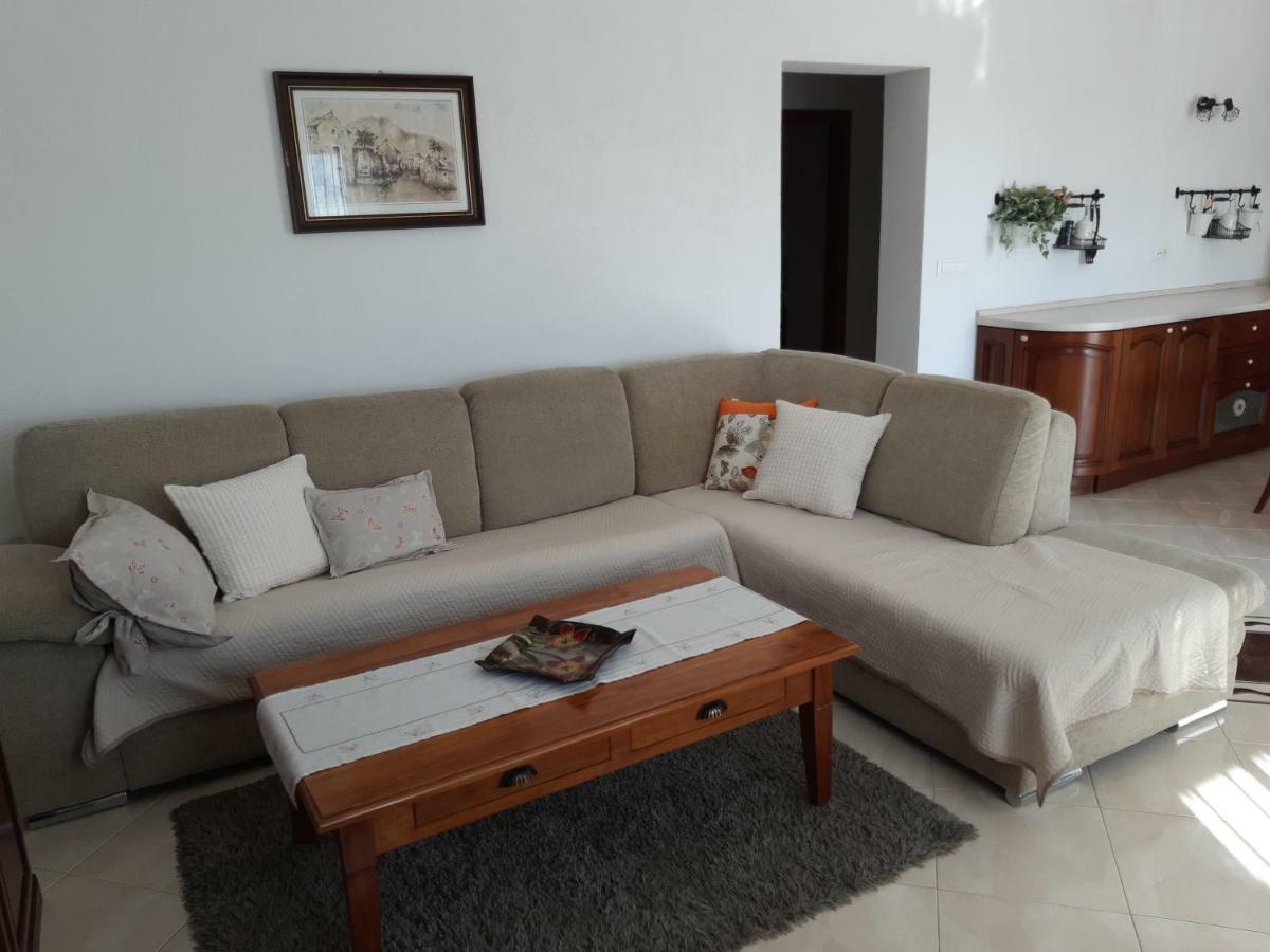 Apartments Kule Брела Екстериор снимка