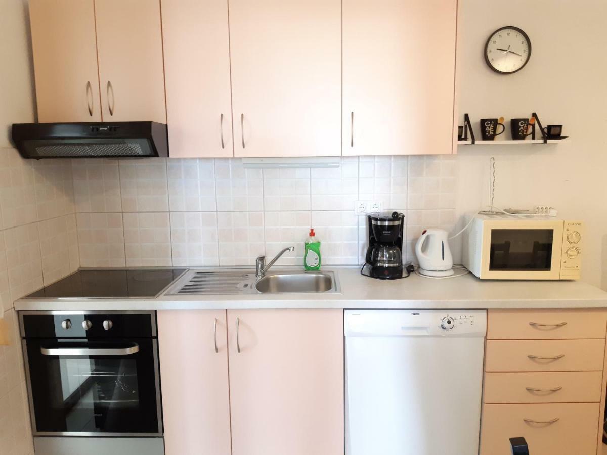 Apartments Kule Брела Екстериор снимка