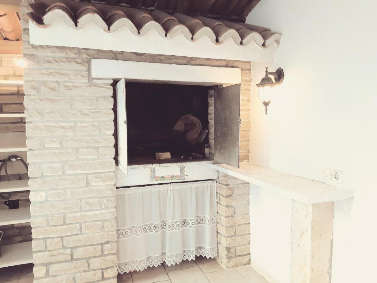 Apartments Kule Брела Екстериор снимка