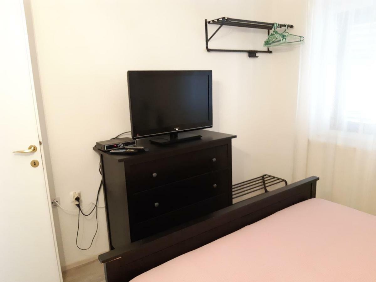 Apartments Kule Брела Екстериор снимка